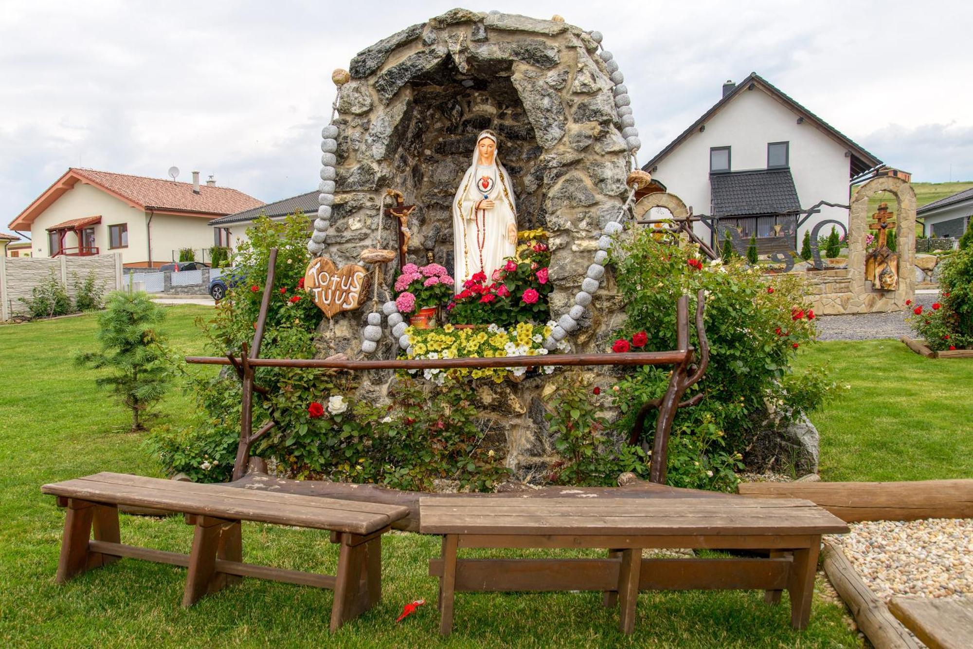Vela Maly Slavkov Exterior foto
